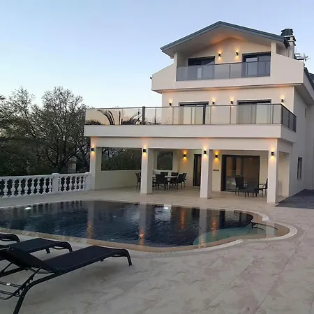 Villa White Deluxe Oeluedeniz Fethiye